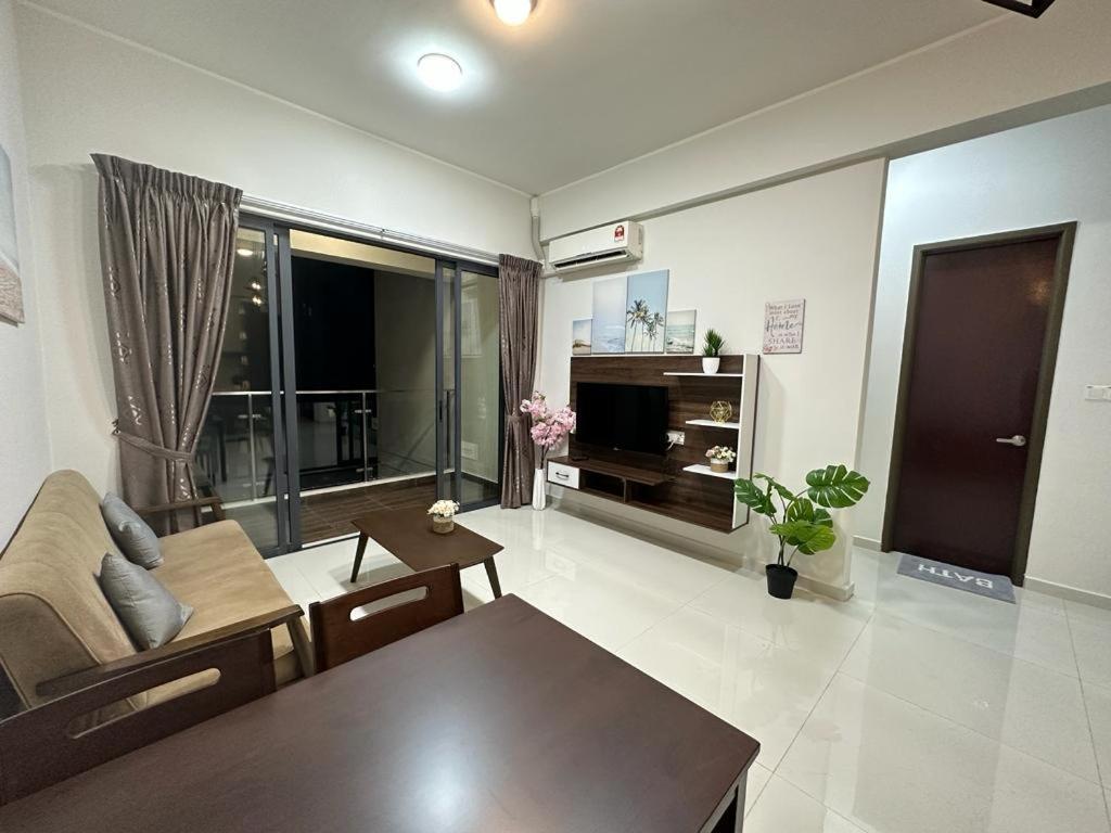 Apartemen Country Garden Danga Bay *